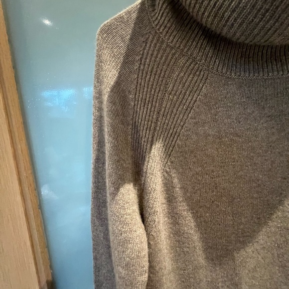 Kinross 100% Cashmere Grey Sweater Dress Turtleneck | Size Medium - Picture 4 of 5